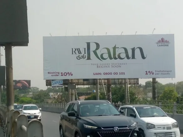 Ravi Ratan's Marketing Compaign in Lahore (2)